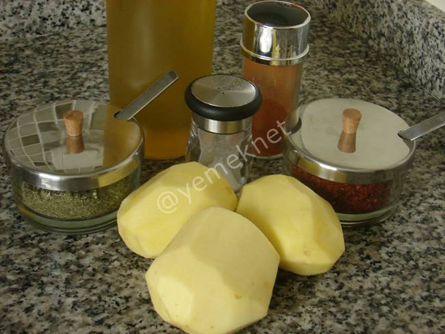 Fırında Zeytinyağlı Patates - Yapılışı (1/8) 